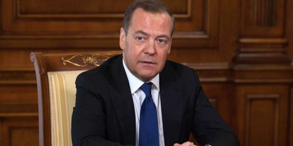 梅德韦杰夫：俄对欧洲没有任何威胁，未想改变任何边界