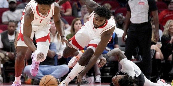 恭喜火箭队！首发5虎4人已定，双前锋争夺1个位置，乌度卡难选择